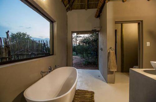Hammanskraal Cabin | 80 m² Lodge ∙ 2 bedrooms ∙ 4 guests