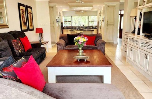 Pennington Villa | 800 m² Villa ∙ 3 bedrooms ∙ 6 guests