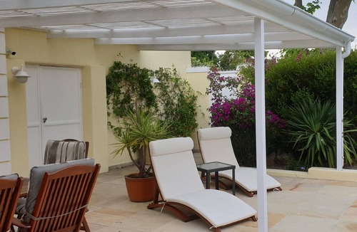 Constantia House | 82 m² House ∙ 2 bedrooms ∙ 5 guests