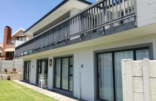 Great Brak River House | 83 on Robertson