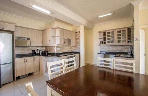 Margate Apartment | 85 m² Apartment ∙ 3 bedrooms ∙ 8 guests