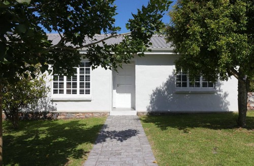 Onrus House | 85 m² House ∙ 2 bedrooms ∙ 4 guests