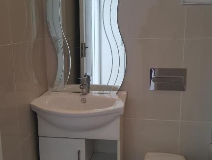 Pollok Beach Apartment | 88 Summerseas, Marine Drive