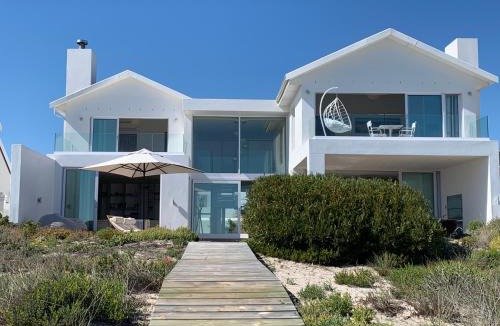 Shelley Point Villa | 9 on the beach