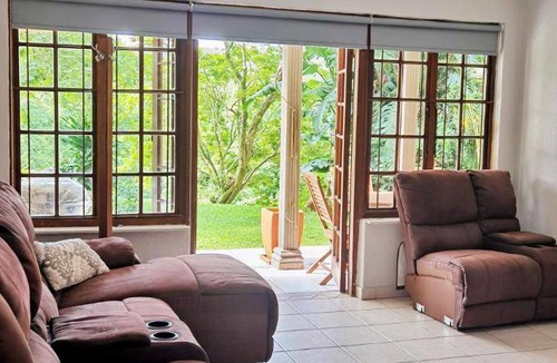 Port Edward Apartment | 90 m² Apartment ∙ 2 bedrooms ∙ 6 guests