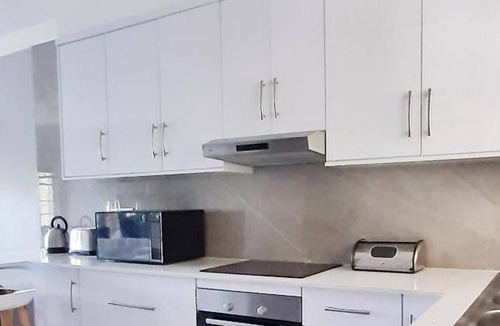 Port Edward Apartment | 90 m² Apartment ∙ 2 bedrooms ∙ 6 guests