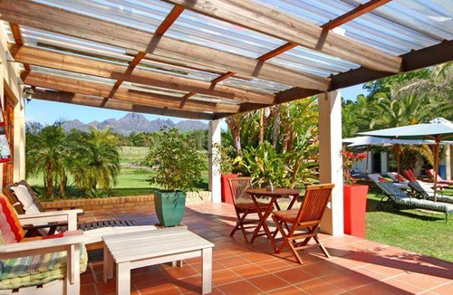 Stellenbosch Bed & Breakfast | 90 m² Bed and breakfast ∙ 2 bedrooms ∙ 127 guests