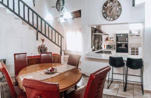 Faerie Glen House | 900 m² House ∙ 5 bedrooms ∙ 10 guests