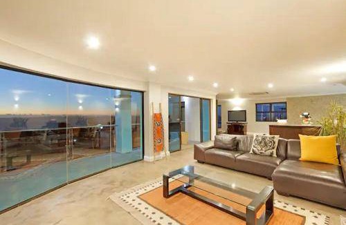 Bloubergstrand Villa | 900 m² Villa ∙ 5 bedrooms ∙ 12 guests