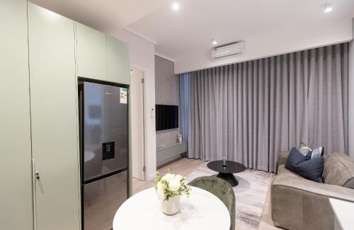 Menlyn Apartment | 932 menlyn maine