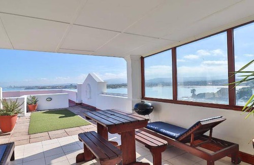 Gordons Bay Central Bed & Breakfast | 95 m² Bed and breakfast ∙ 127 guests