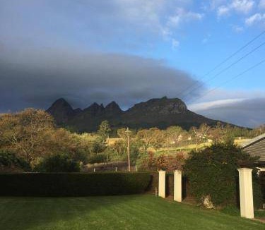 Raithby House | 95 m² Farmhouse ∙ 3 bedrooms ∙ 5 guests