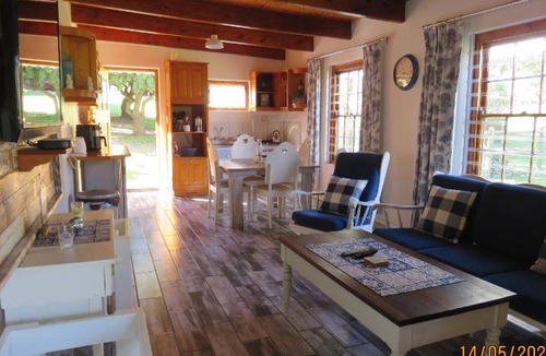 Caledon Apartment | 96 m² Apartment ∙ 2 bedrooms ∙ 4 guests