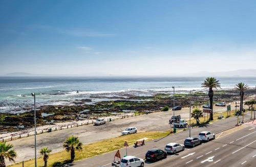 Mouille Point Apartment | 98 m² Apartment ∙ 2 bedrooms ∙ 4 guests