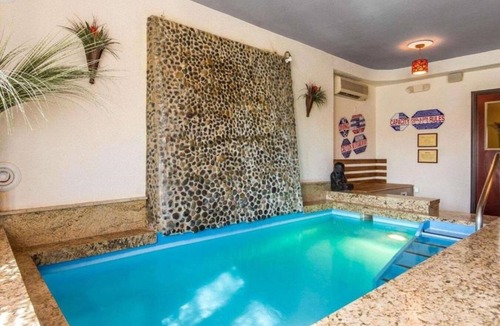San Bruno House | A boutique Bay Area room near SFO