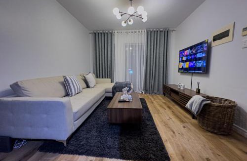 Centurion Apartment | A home away from home cosy luxurious compact 1 bed