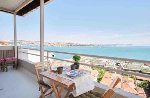 Kabatas Apartment | A Million Dollar View In the Heart of the City