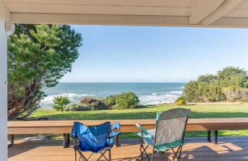 Albion House | A - Pacific Seascape