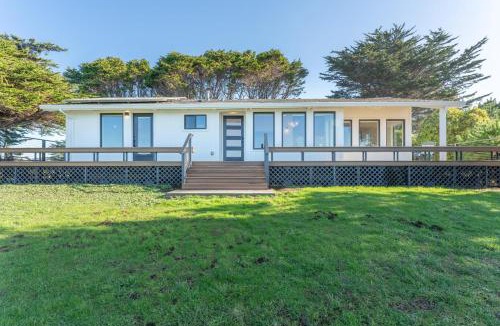 Albion House | A - Pacific Seascape