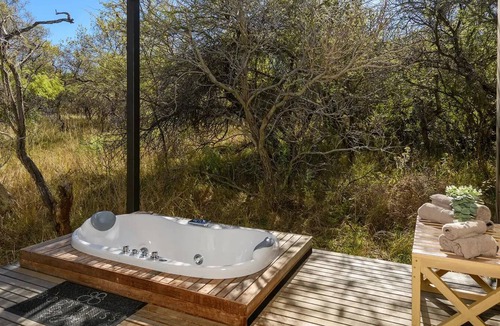 Brits Apartment | A week full of adventure awaits at this at this beautiful wildlife reserve!nn
