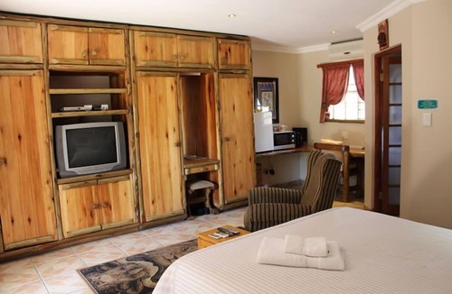 Vanderbijlpark House | Aark Guest Lodge