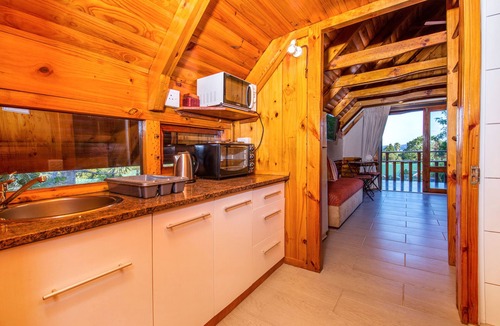 Old Place Apartment | Abalone Lodges