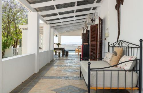 Malmesbury House | Abbotts Hill