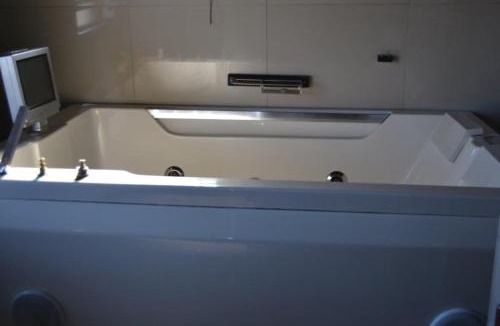 Vanderbijlpark House | abuntu guest house