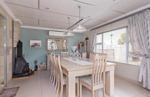 Primrose House | Acacia stay