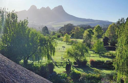 Raithby House | Acara Guesthouse & Cottages