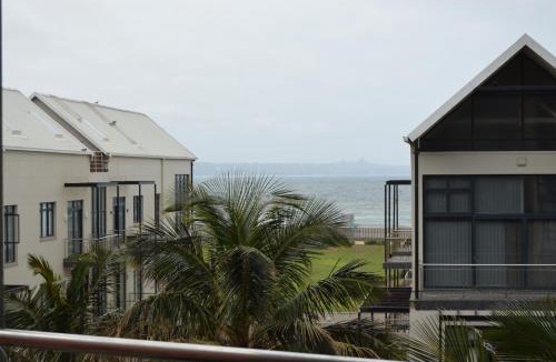 Durban Point Apartment | Accommodation Front - Deluxe 6 Sleeper with Rooftop Pool