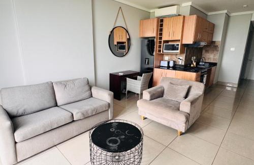 Durban Point Apartment | Accommodation Front - Scenic Sea View 2 Sleeper