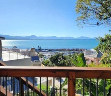 Linkside Apartment | Accommodation Mossel Bay Garden Route