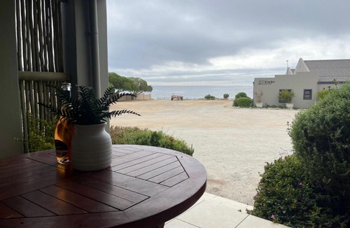 St. Helena Bay Apartment | Accommodation @Sea Trader
