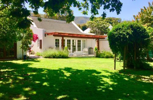 Eastcliff House | Acorn Cottage Hermanus