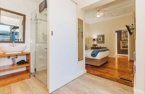 George House | Acorn Guest House