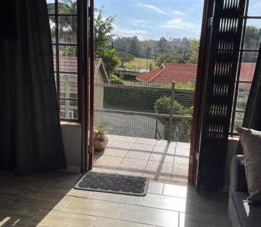 Hillcrest Apartment | ACORN STUDIO Fully equipped Studio with kids loft