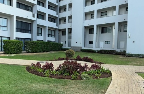 Pretoria Apartment | Acoustic Apartment is near Sunbed Arena, Menlyn Mall, with Fitness area