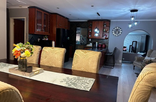 Kempton Park House | Acuvea In - Modern and electricity backed up 3bedroom & 2 full bathroom house.