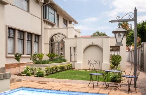 Potchefstroom House | Adato Guesthouse