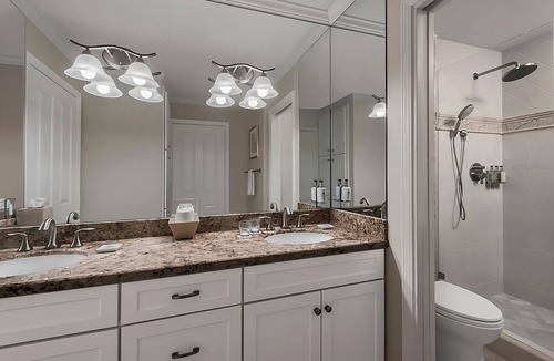 Napa Hotel | Add This To Your Vacation Stop! 2 Relaxing Suites Near Trancas Crossing Park!