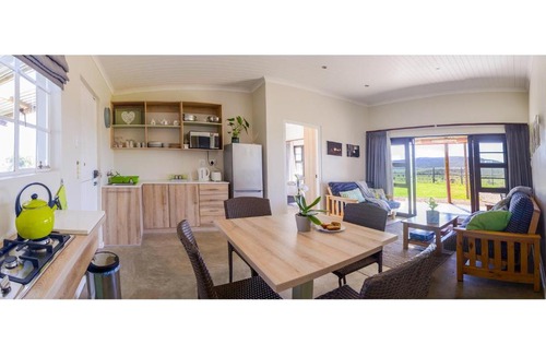 Colchester Apartment | Addo Park Vista