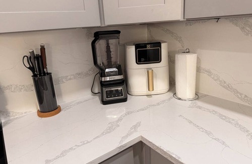 Northeast Houston Apartment | Adorable 3-bedroom apartment with AC in vibrant Houston