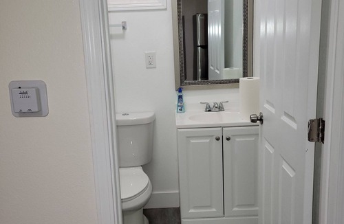 Vallejo Apartment | Adorable Studio Apartment