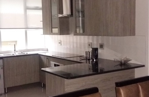 Germiston House | Affordable, Cozy, Modern Home Away From Home For The Discerning Couple Or Family