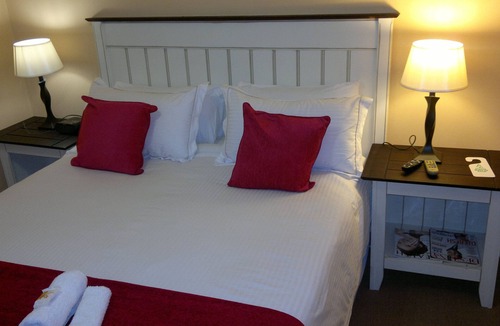 East London Bed & Breakfast | Affordable Luxury