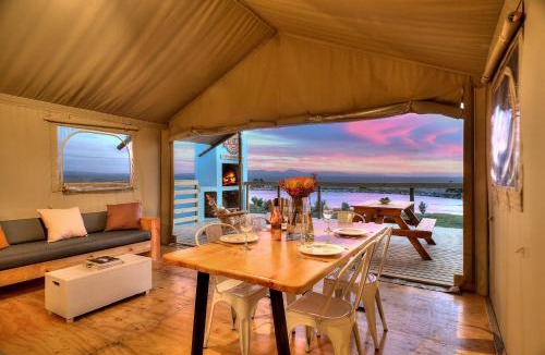 Stanford Ski Chalet | AfriCamps at Stanford Hills