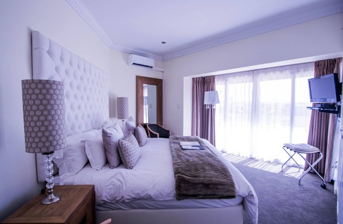 Hartenbos House | African ocean mansion on the beach