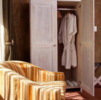 Kempton Park Hotel | African Rock Hotel & Spa, a "Boutique Lifestyle Resort"