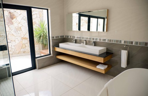 Addo House | Africanos Country Estate